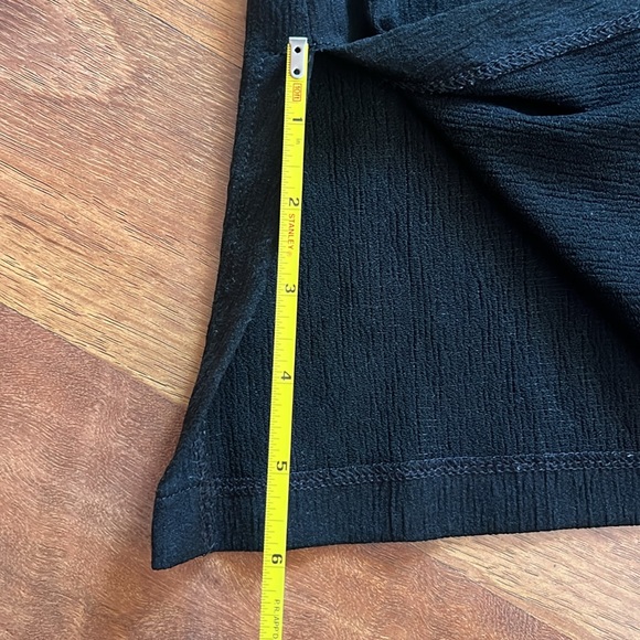 Like new Croft & Barrow black swim suit coverup with hood - Picture 12 of 12